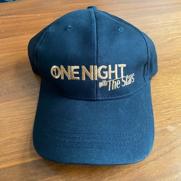 One Night With The Stars Wigs and Wishes Hat - Picture 3 of 4